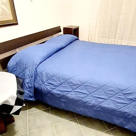 Roxy E Apartment *